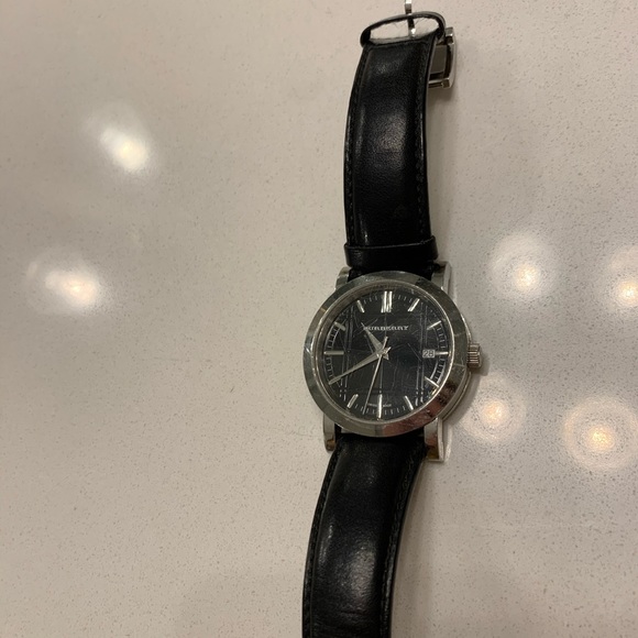 Heritage Black Dial Leather Strap - Picture 2 of 4